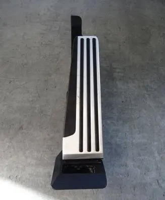 Infiniti FX Accelerator throttle pedal 18002 1CA1C