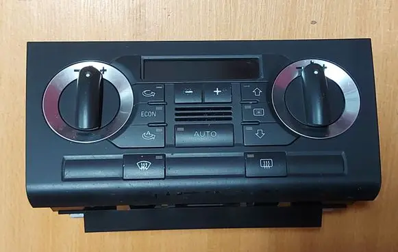 Audi A3 S3 8P Climate control unit 8P0820043H