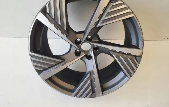 Audi Q7 4M R22 alloy rim 4KE601025B