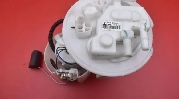 Toyota Avensis T220 In-tank fuel pump 77020-05140