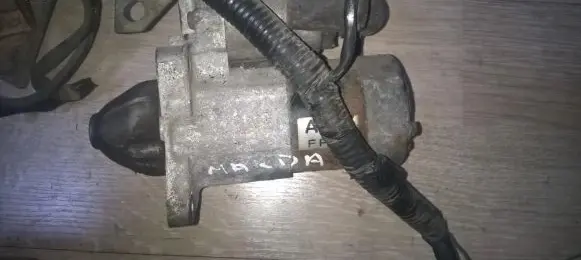 Mazda 323 Starter motor m000t80381