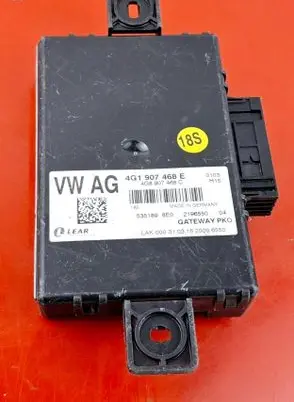 Audi A6 S6 C7 4G Gateway control module 4G1907468E