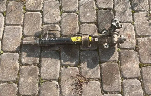 KIA Sportage Steering rack 577000