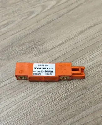 Volvo S60 Airbag deployment crash/impact sensor 8651754 008920 300507
