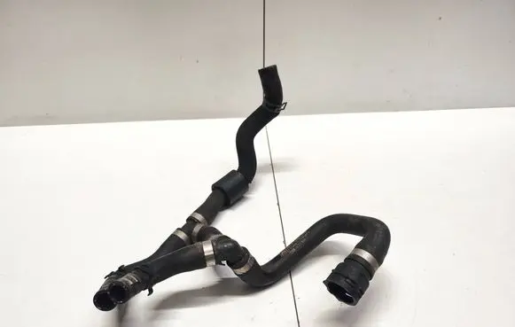 Audi Q7 4M Engine coolant pipe/hose 4M0819350J