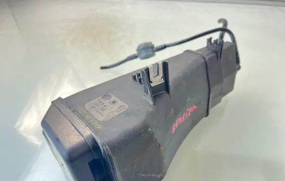Porsche Boxster 987 Active carbon filter fuel vapour canister CZ00641645