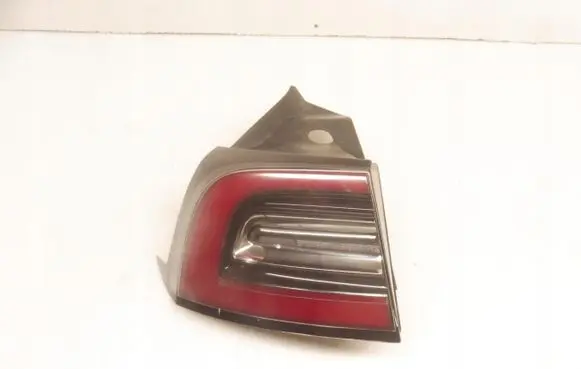 Tesla Model 3 Rear/tail lights 1077397-00