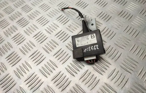 Toyota Avensis T270 Alarm control unit/module 8978005080