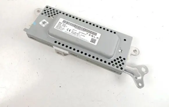 Tesla Model 3 Other control units/modules 107975500D