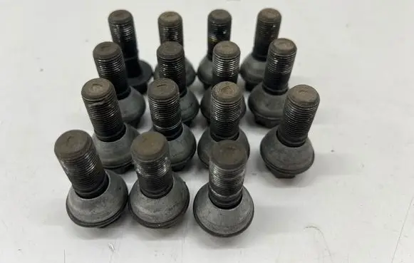 BMW X4M F98 Nuts/bolts 