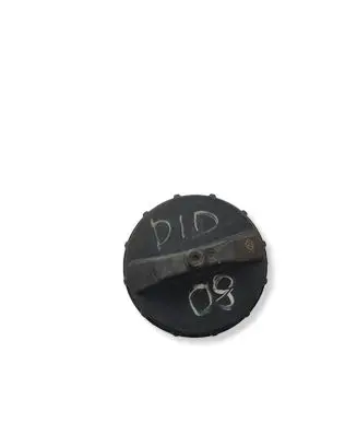 Mitsubishi Pajero Fuel tank filler cap 