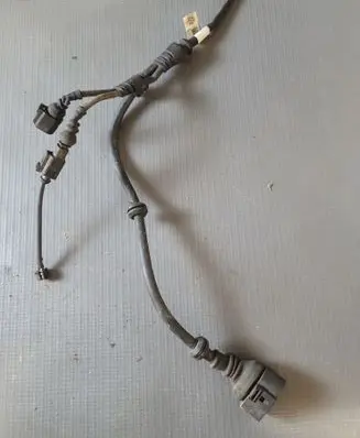 Volkswagen Touareg II Rear ABS sensor wiring 7P0971279B
