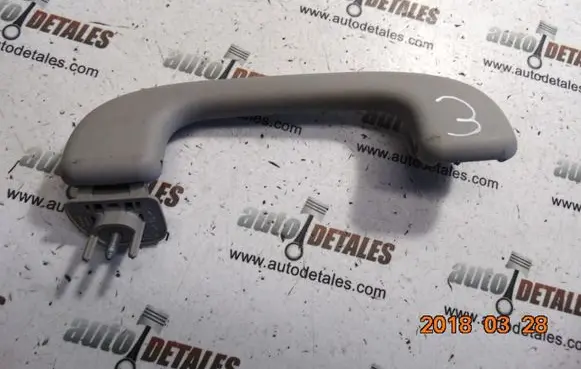 Mercedes-Benz GL X164 Front interior roof grab handle A1648100354