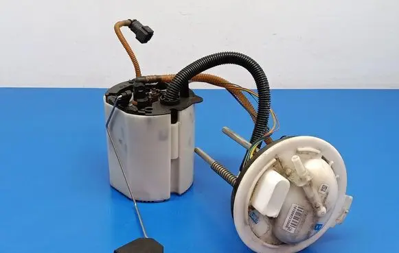 Volkswagen PASSAT B6 In-tank fuel pump 3C0919051P