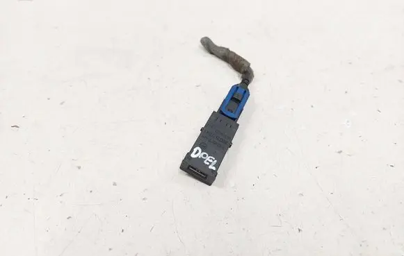 Opel Insignia A USB socket connector 13348688