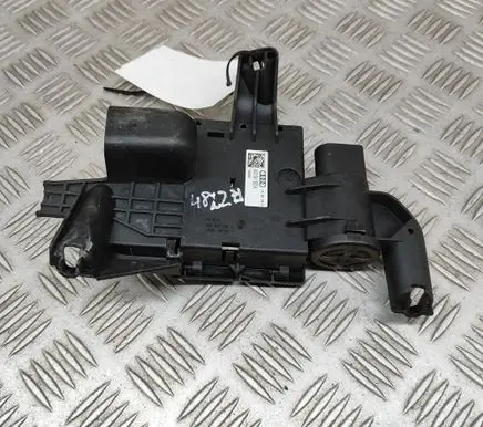 Audi Q7 4M Current control relay 4M0941823A