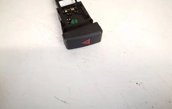 Mazda 3 I Hazard light switch bp4k664h0 hb180bp4m