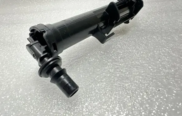 Volkswagen Golf VII Headlight washer spray nozzle 5G0955104A