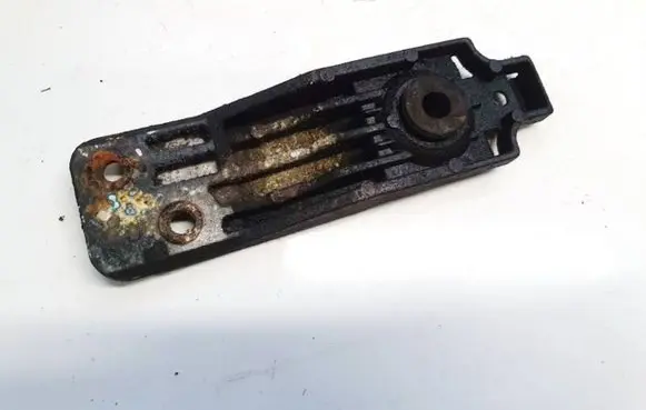 Opel Insignia A Radiator mount bracket 