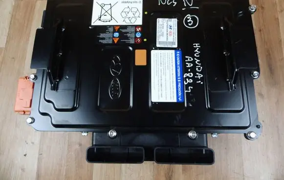 Hyundai Tucson IV NX4 Hybrid / electric car battery 375M0N7000