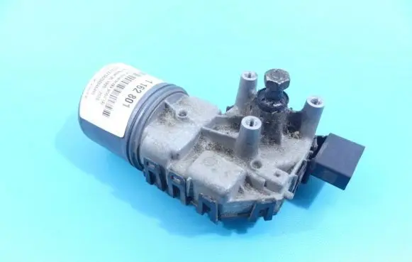 Volkswagen PASSAT B5.5 Wiper motor 0390241528 IMPRK1162801