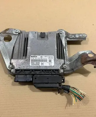 Toyota Yaris Engine control unit/module 896610D450 18840709 0281012322