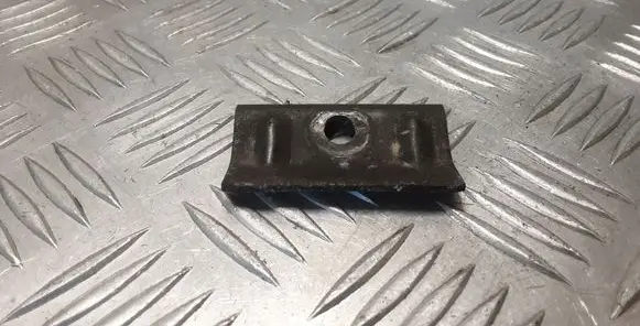 Battery bracket