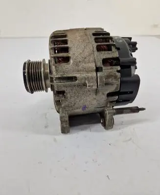 Volkswagen Golf VI Generator/alternator 03L903023A
