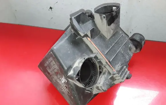 Volkswagen Polo IV 9N3 Air filter box 6Q0129601AT 6Q0129607AT 6Q0129620
