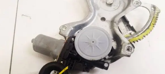 Toyota Highlander XU40 Front door window regulator motor 85710AE010 85710-AE010