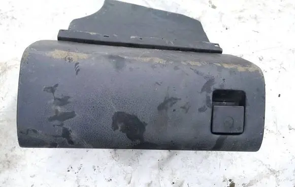 Volkswagen PASSAT B3 Glove box 357857103