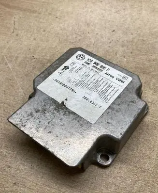 Volkswagen Golf V Airbag control unit/module 1C0909605F 5WK43131