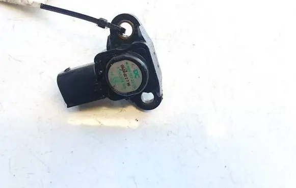 Mercedes-Benz C AMG W204 Air pressure sensor A0061531328 0261230140