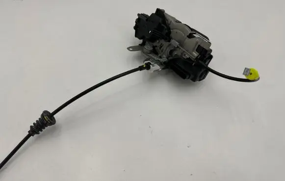 Volvo XC40 Rear door lock 31462447 C73369101