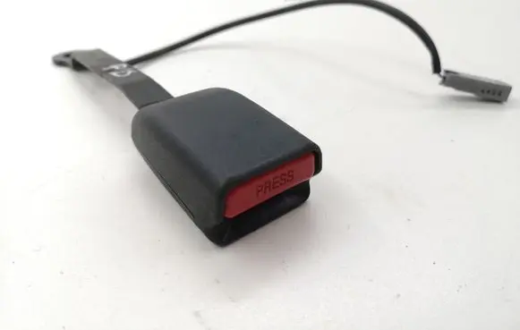 Mazda CX-5 Front seatbelt buckle