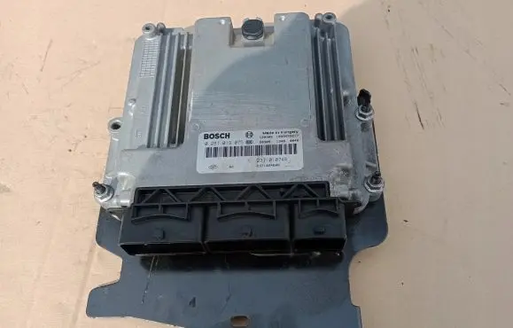 Renault Scenic III - Grand scenic III Engine control unit/module ECU 237101074R