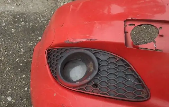 Opel Zafira B Front bumper lower grill