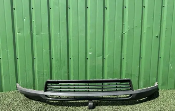 Ford C-MAX I Front bumper lower grill 3M51R17C749AD