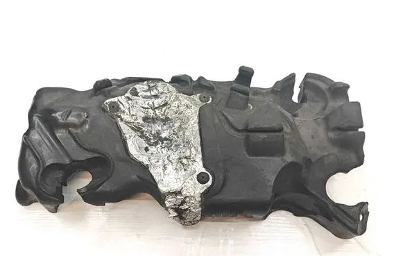 Engine bonnet/hood sound/heat insulation