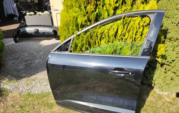 Ford Escape IV Front door HBDHBVDHBC