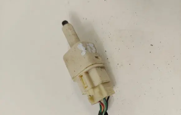Toyota Avensis T270 Brake pedal sensor switch 2701S85