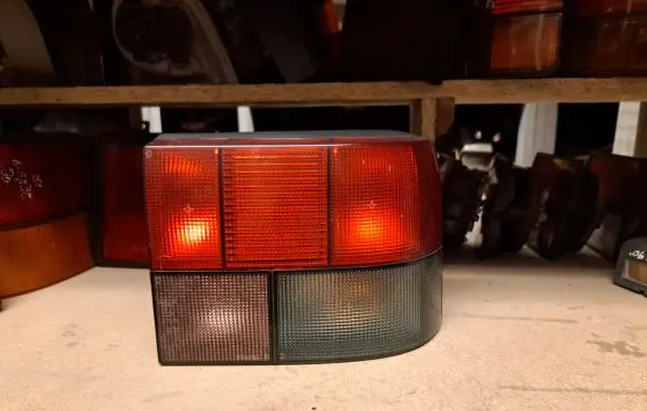 Renault 19 Rear/tail lights 87071 87070