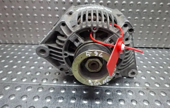 Renault Scenic I Generator/alternator S27649863 7700424594