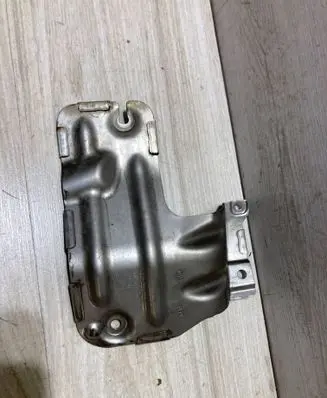 Audi Q3 F3 Heat shield in engine bay 06K129598J