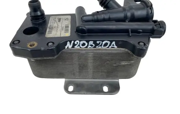 BMW 3 F30 F35 F31 Engine oil radiator 763858201 71765231545 M153717C