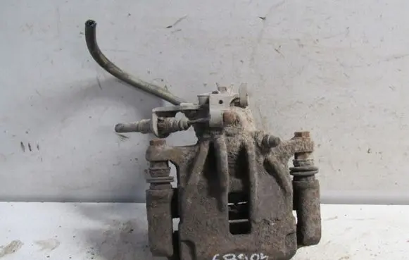 Nissan Primera Rear brake caliper