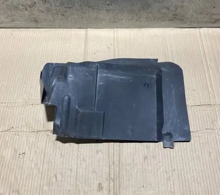 Mercedes-Benz E W124 Other engine bay part 1246261630