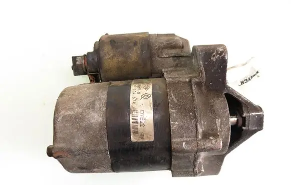 Renault Megane I Starter motor D7E22