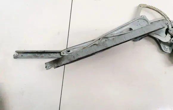 Toyota Yaris Sliding door window regulator with motor