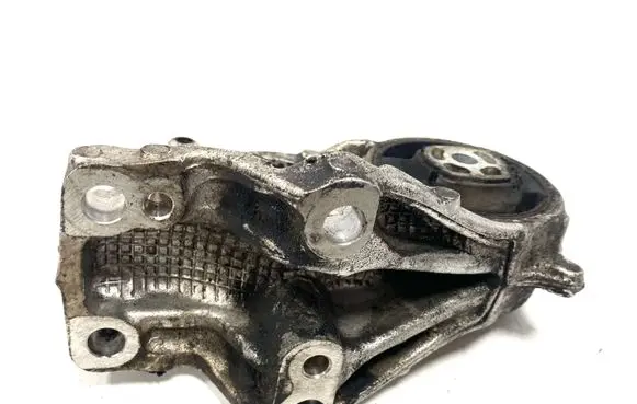 Citroen C5 Engine mount bracket EPC810907 810907